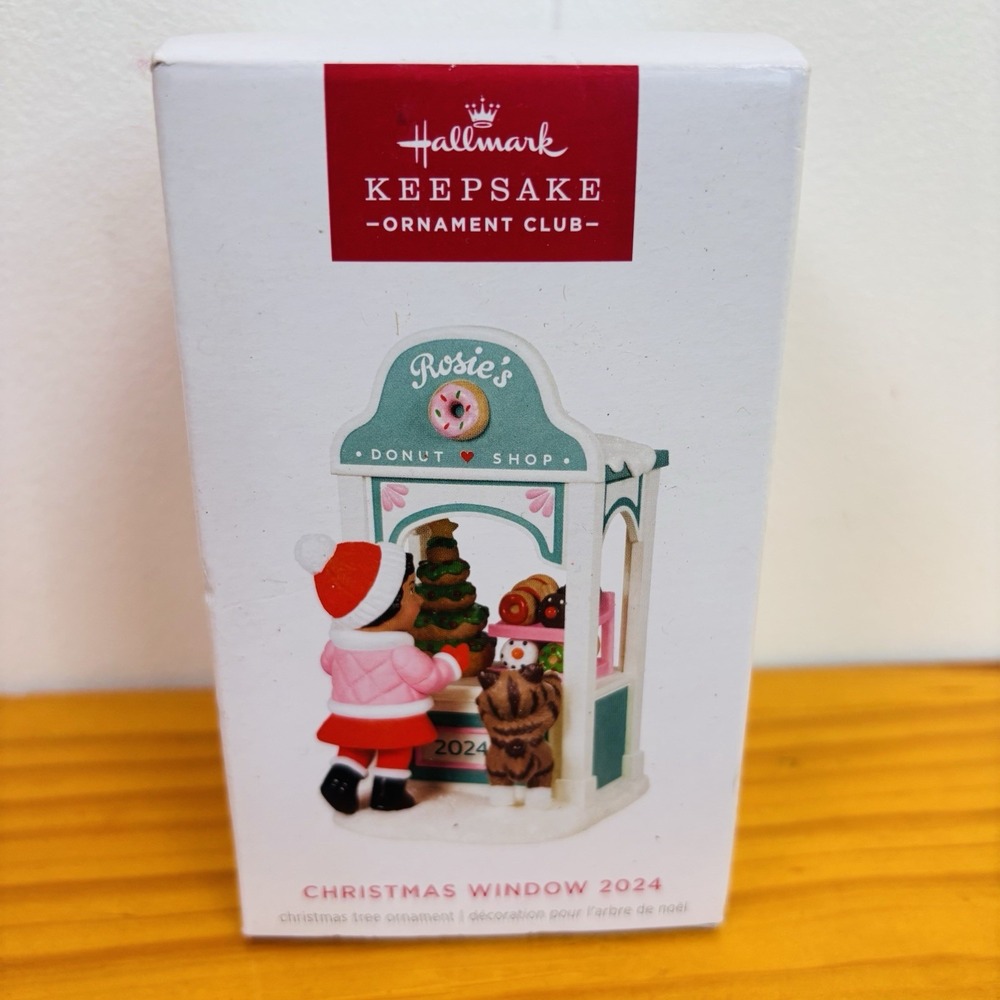 2024 HALLMARK Keepsake Ornament Christmas Window #22‎ Rosie's Donut Shop -NEW
